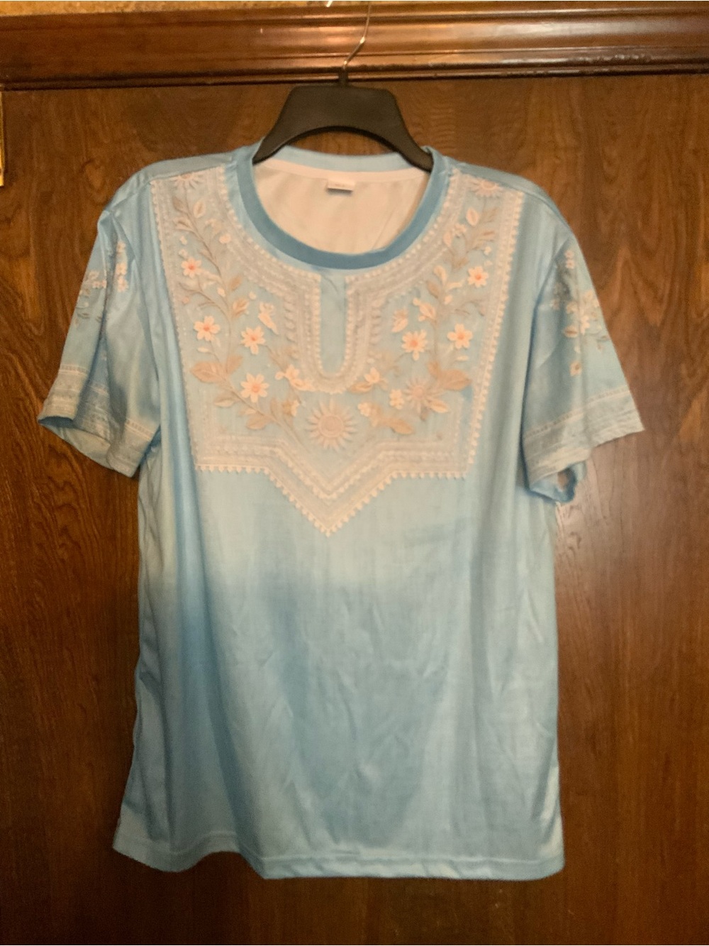 Men's Light Blue Short Sleeve Printed Embroidered Tee